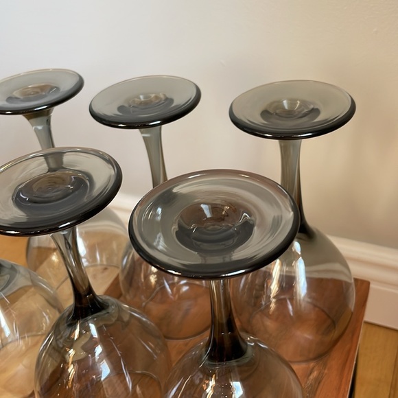 🍷Set of 6 Smoke Gray Ombré Wine Glasses 🍷 EUC! No chips or cracks! - Picture 15 of 16